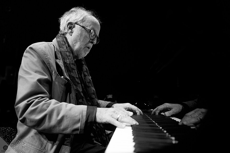Artist photo of Bob James