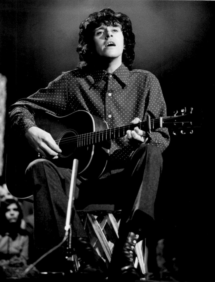 Artist photo of Donovan