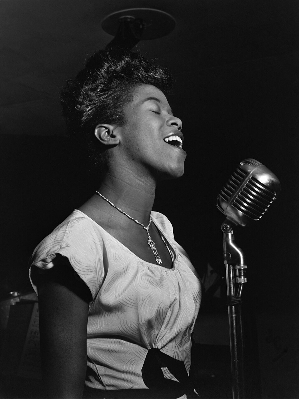 Artist photo of Sarah Vaughan