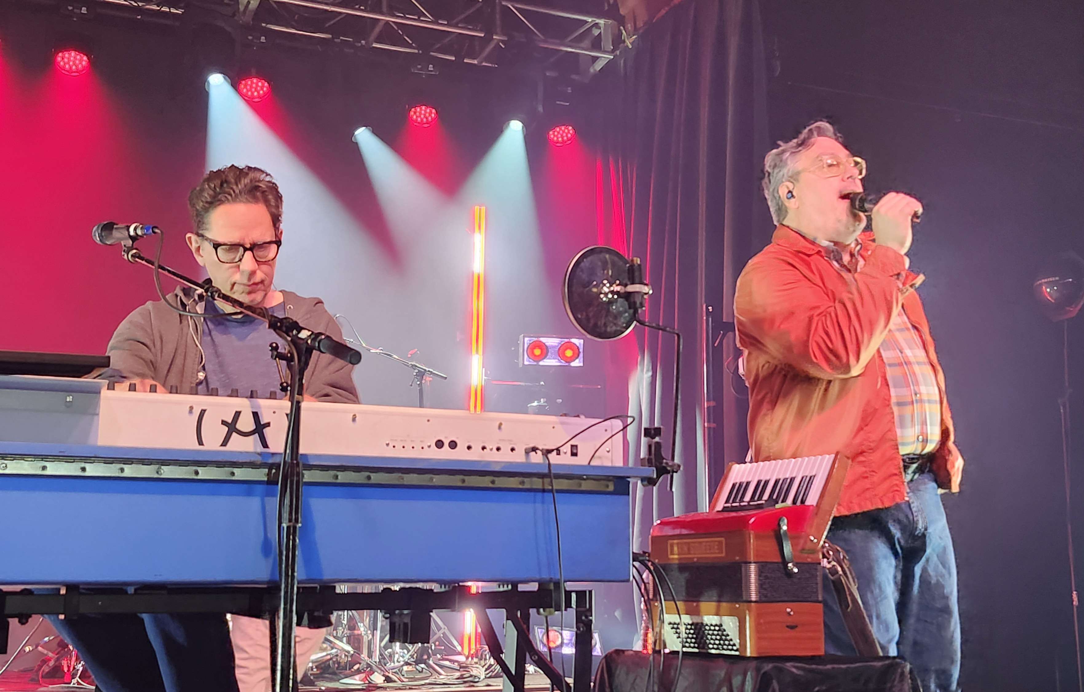 Artist photo of They Might Be Giants